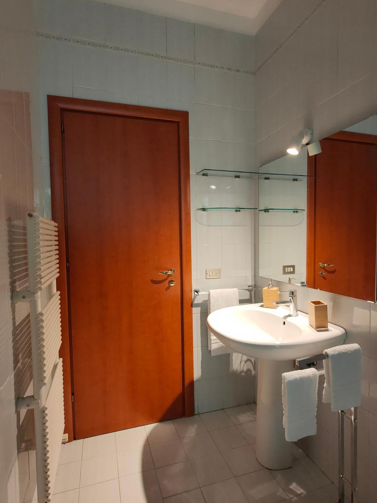Ri.Mi. Rooms Bari Luaran gambar